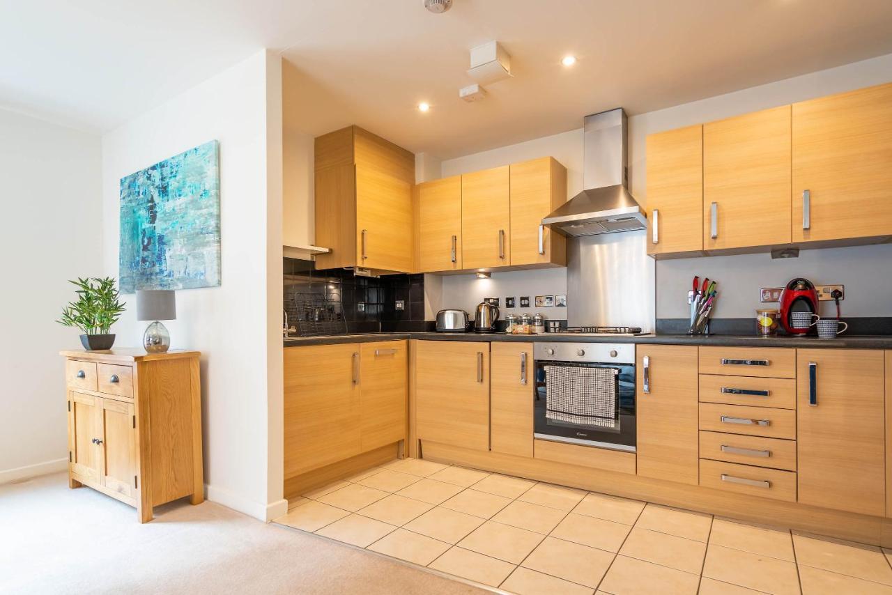 The Augustine - Modern Two Bed Ground Floor Apartment With Parking Canterbury Buitenkant foto