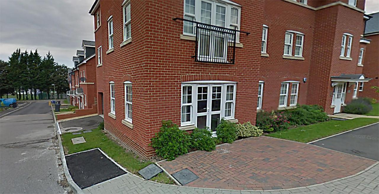 The Augustine - Modern Two Bed Ground Floor Apartment With Parking Canterbury Buitenkant foto