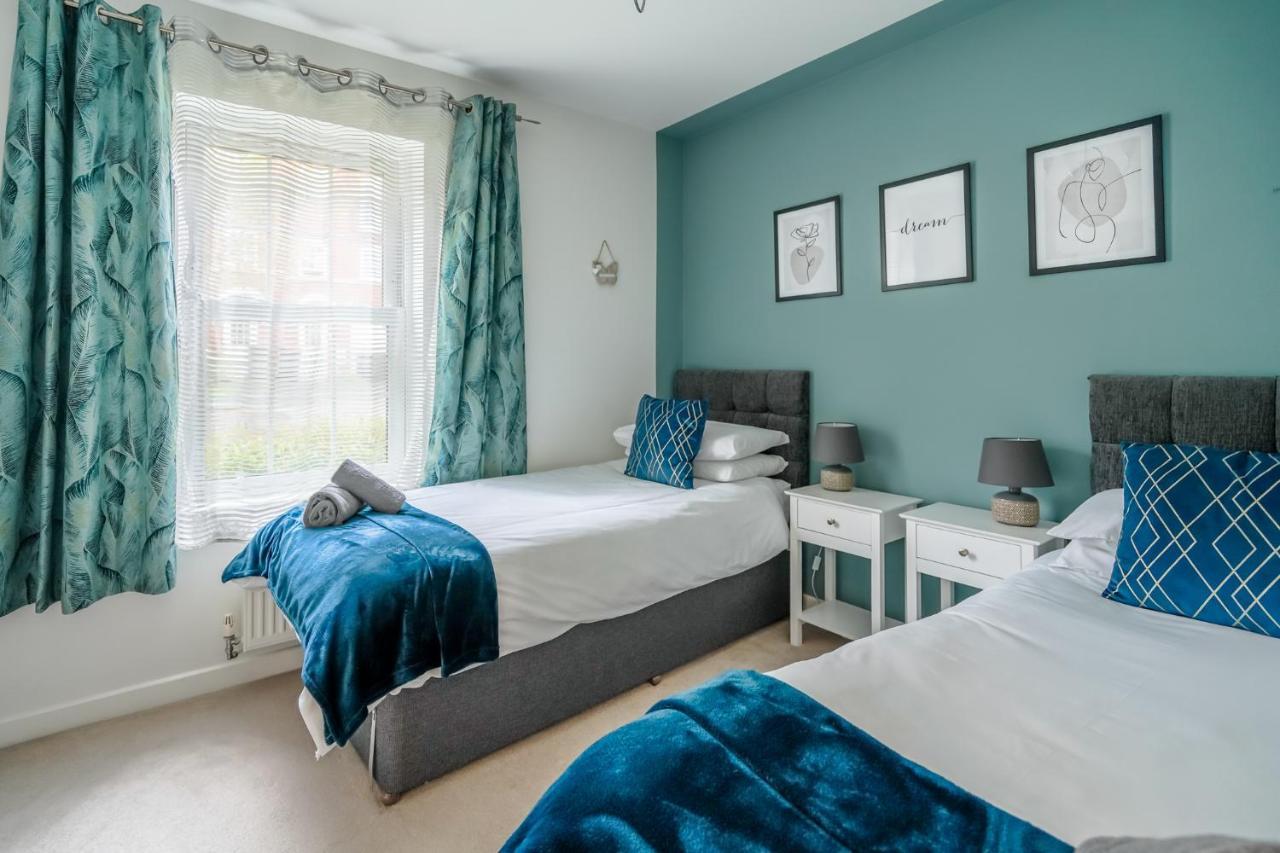 The Augustine - Modern Two Bed Ground Floor Apartment With Parking Canterbury Buitenkant foto